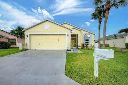 14 Bentwater Circle Boynton Beach, FL 33426