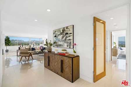 875 Comstock Ave #14A Los Angeles, CA 90024