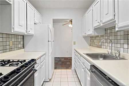 420 Palisade Ave #4G Yonkers, NY 10703