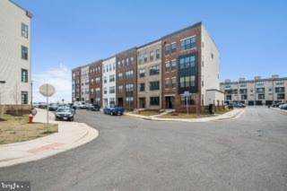 43482 Danville Terrace Ashburn, VA 20148
