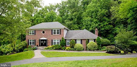 18 Raphael Rd Hockessin, DE 19707