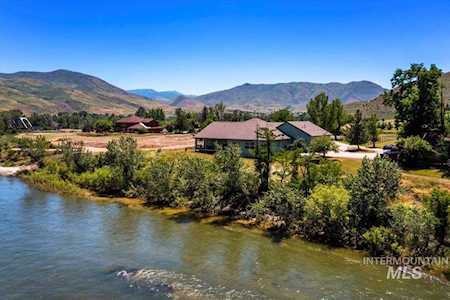 9 Mikylar Wy Horseshoe Bend, ID 83629-8003