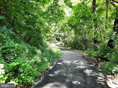 3800 Powell Ln #PH3 Falls Church, VA 22041