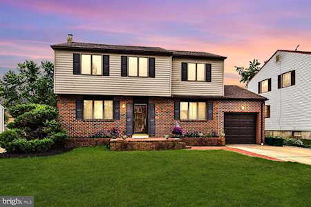 51 N Lunenburg Dr New Castle, DE 19720