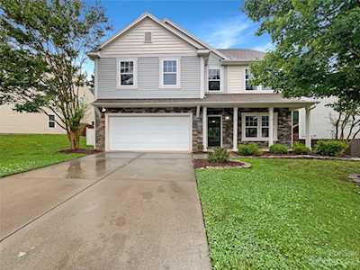 1725 Leeview Ln Clover, SC 29710