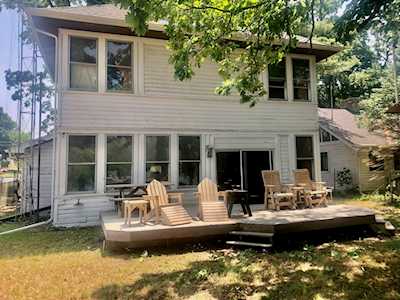 2015 N Woodlawn Park Ave Mchenry, IL 60051