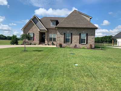 1566 North Side Dr Murfreesboro, TN 37130