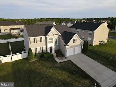 297 Viola Dr Magnolia, DE 19962