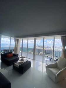 1850 S Ocean Dr #4105 Hallandale Beach, FL 33009