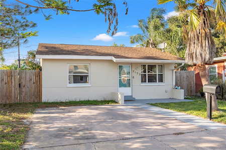 2133 42nd Ave N St. Petersburg, FL 33714
