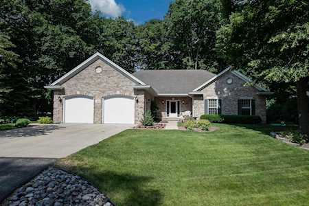 196 River Oaks Ct Appleton, Village of Fox Crossing, WI 54915