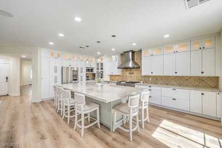 8224 Sawmill Falls St North Las Vegas, NV 89085