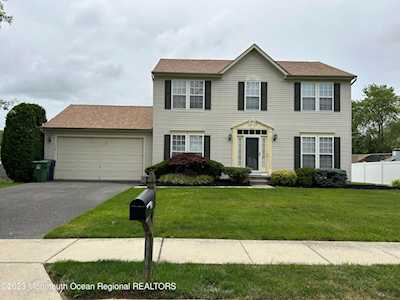 19 Summerfield Place Neptune Township, NJ 07753