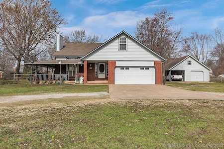 9777 E Spotted Horse Dr Claremore, OK 74019