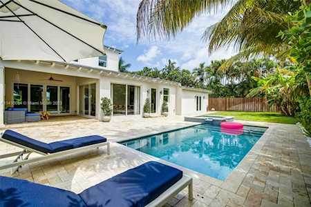 1410 Middle River Dr Fort Lauderdale, FL 33304