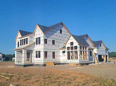 2013 Moccassin Trail Murfreesboro, TN 37129