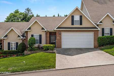 7004 Pemmbrooke Shire Ln Knoxville, TN 37909