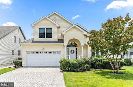 98 Lookout Pt Berlin, MD 21811