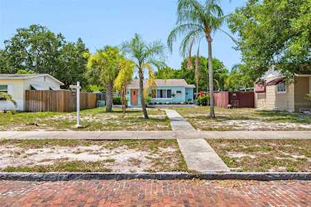 6372 4th Ave S St. Petersburg, FL 33707