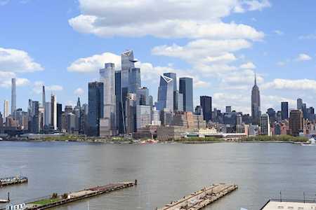 1125 Maxwell Lane #927 Hoboken, NJ 07030