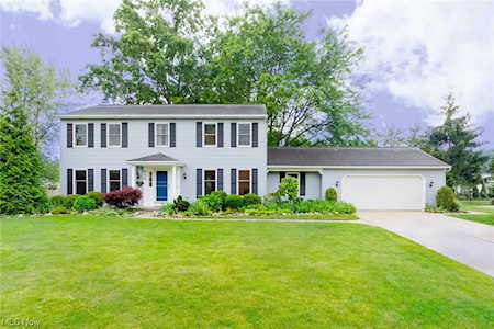 629 Wellesley Circle Avon Lake, OH 44012