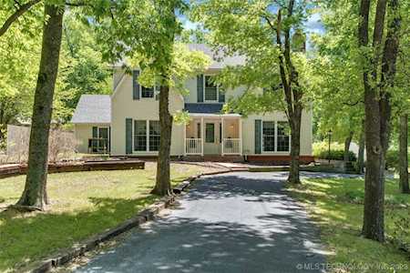 9282 Colonial Dr Claremore, OK 74019