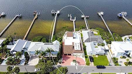 1905 4th St W Palmetto, FL 34221