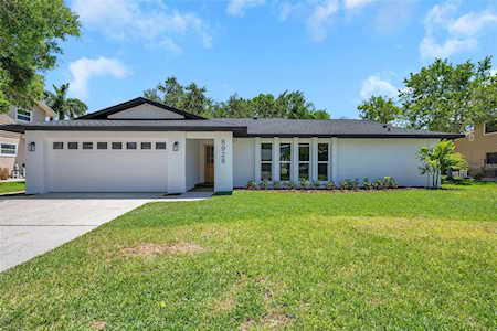 8928 Baywood Park Dr Seminole, FL 33777