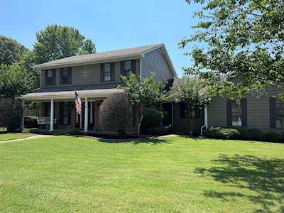 685 Forestdale St Collierville, TN 38017
