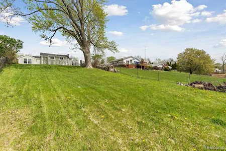 11457 Barnum Lake Rd Fenton Twp, MI 48430