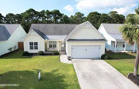 517 Catamaran Dr Wilmington, NC 28412