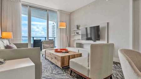 4111 S Ocean Dr #1406 Hollywood, FL 33019