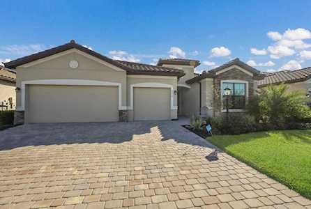 17719 Polo Trl Bradenton, FL 34211