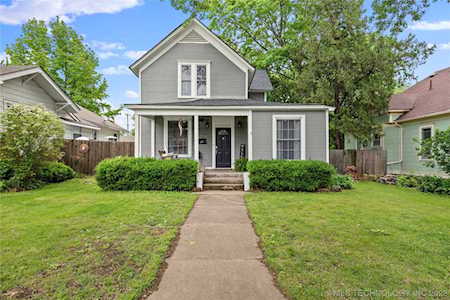 1206 S Dewey Ave Bartlesville, OK 74003
