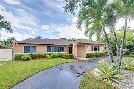 5727 SW 117th Ave Cooper City, FL 33330