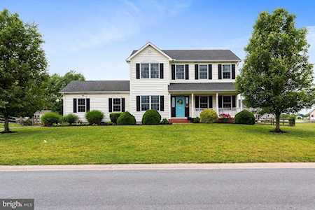 201 Stirrup Rd Clayton, DE 19938