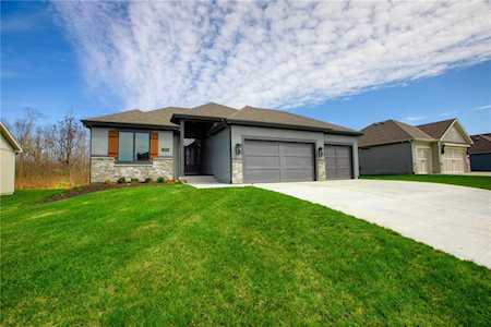 2908 NE 92nd St Kansas City, MO 64156