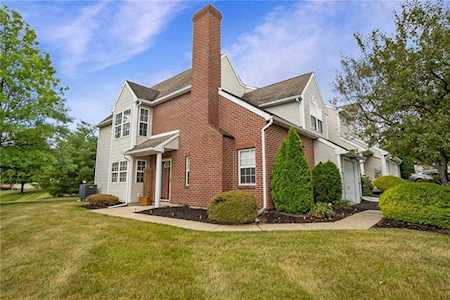 937 Barn View Ln Breinigsville, PA 18031