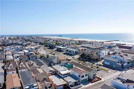 208 35th St Newport Beach, CA 92663