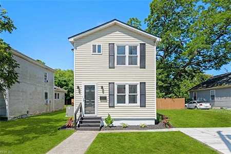 219 N Division St Suffolk, VA 23434
