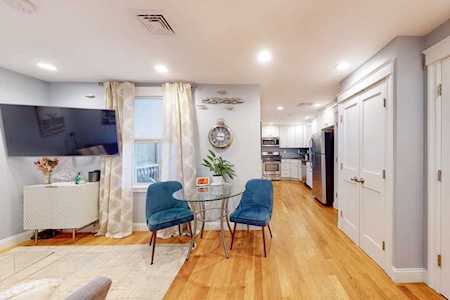 170 W 7th St #1 Boston, MA 02127