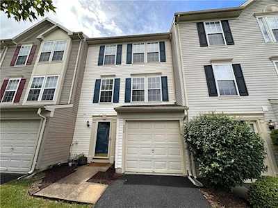 4528 Jasmine Dr Center Valley, PA 18034