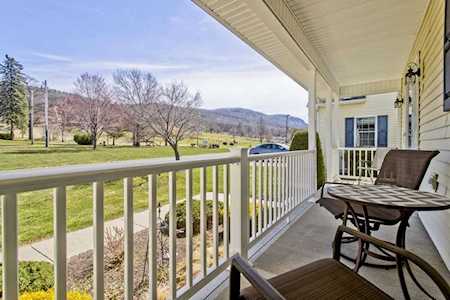 5 Luke's Way #5 Easthampton, MA 01027