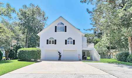 213 N Myrtle Dr. Surfside Beach, SC 29575