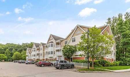 180 Chickering Rd #108C North Andover, MA 01845