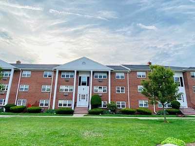 11 Old Colony Ln #9 Arlington, MA 02476