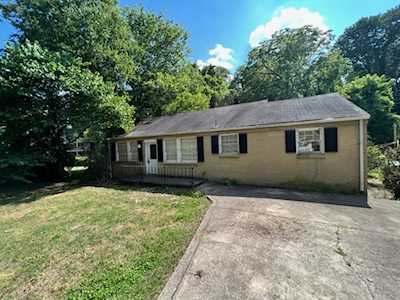 1440 Ardee Ave Nashville, TN 37216