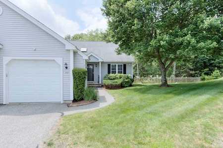 42 Country Squire Rd #42 Uxbridge, MA 01569