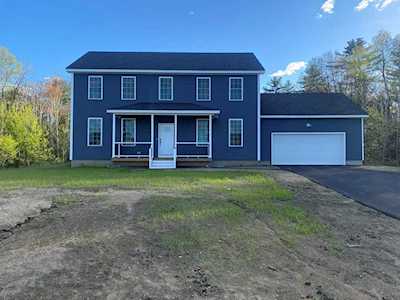131 Verde Dr Greenfield, MA 01301