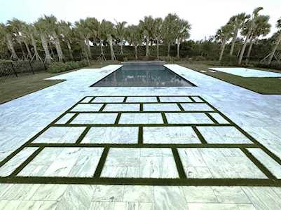 9272 Coral Isles Circle #{Lot 44} Palm Beach Gardens, FL 33412